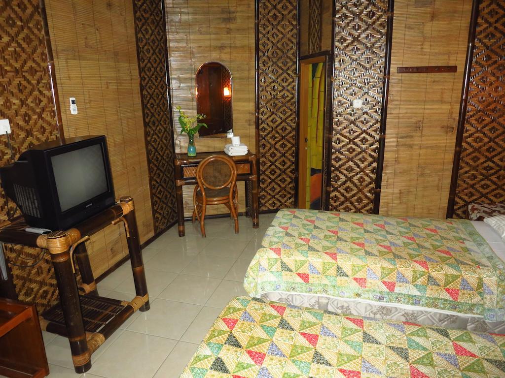 Enny'S Guest House Malang Exterior foto